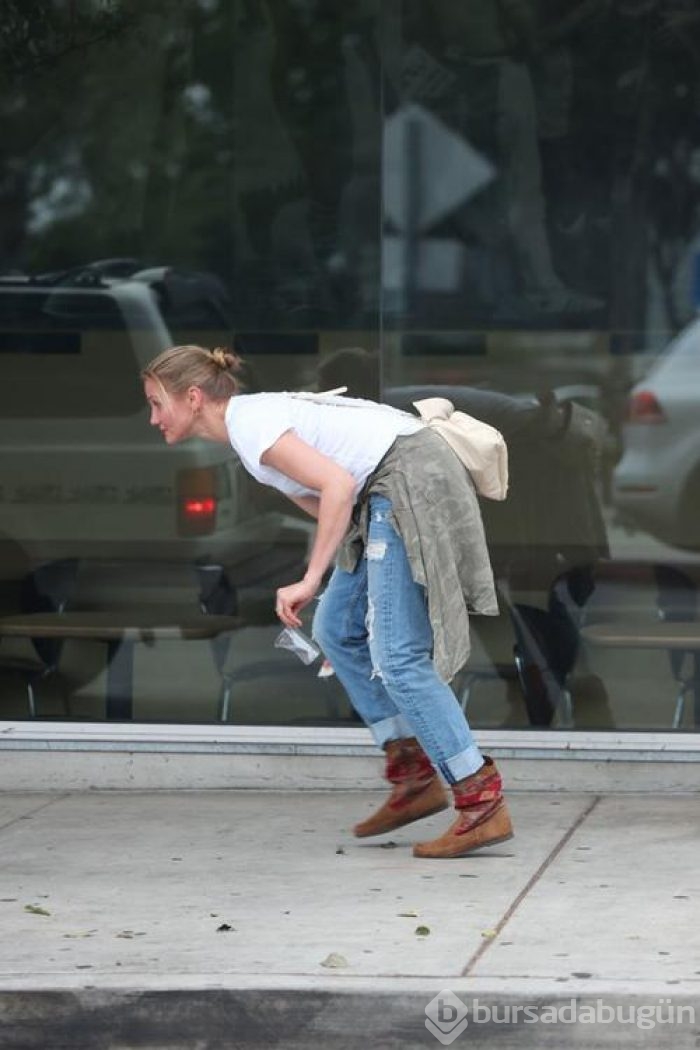 Cameron Diaz sokakta çöp topladı