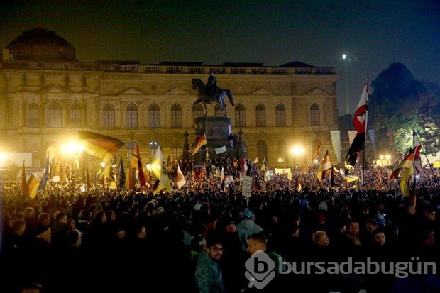 İslam karşıtı PEGIDA'dan 1. yıl gösterisi