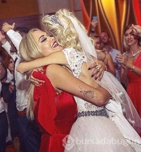 Rita Ora fena dağıttı!