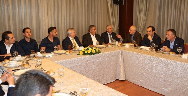 Fenerbahçeli futbolculardan Ajax ve Galatasaray maçları öncesi galibiyet sözü