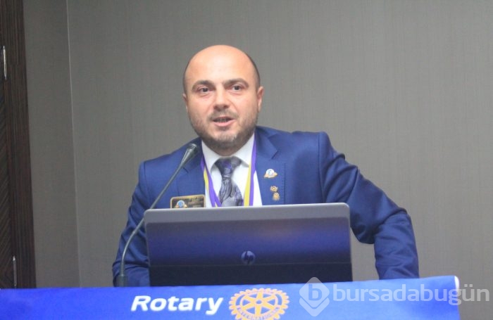 Bademli Rotary Kulübü, şarkı söz yazarı Deniz Erten'i ağırladı...