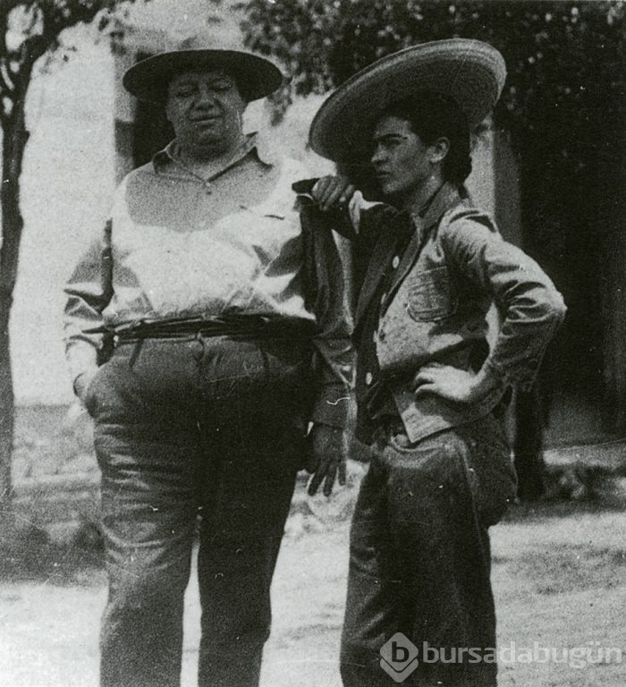 Frida Kahlo'nun Hayatından Neredeyse Hiç Görülmemiş Kareler