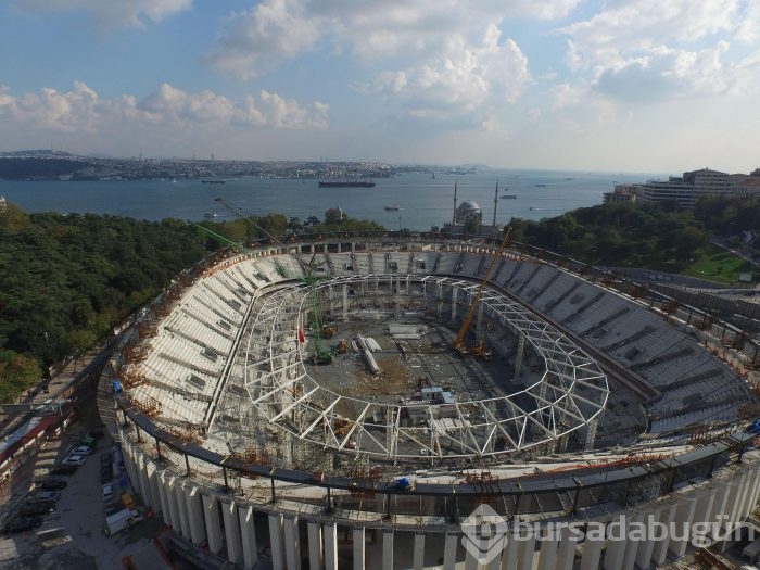 Vodafone Arena'da çatı çelik iskeleti yükselmeye başladı