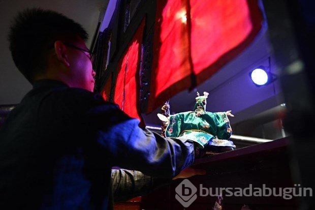 Tayvanlı tiyatroculardan Suriyeli çocuklara kukla şov