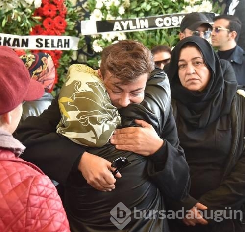 Fatih Ürek'in annesi Seher Ürek vefat etti