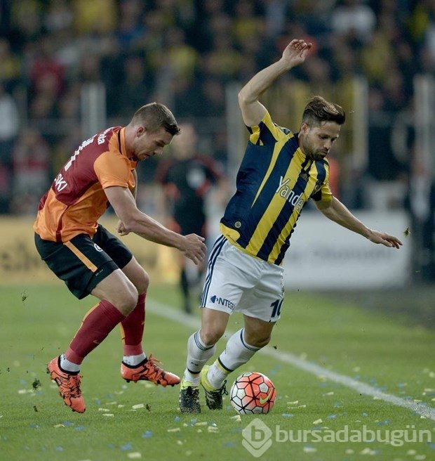 Fenerbahçe - Galatasaray derbisinden kareler