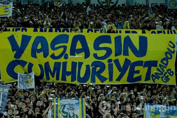 Fenerbahçe - Galatasaray derbisinden kareler