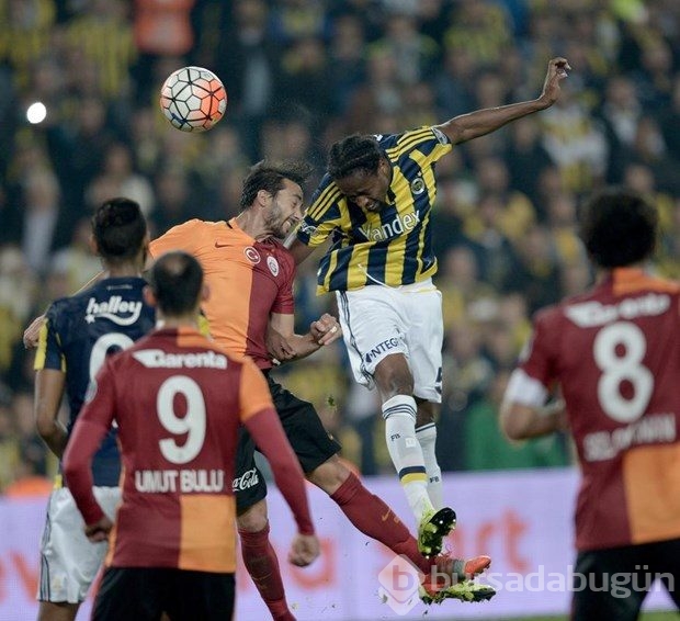 Fenerbahçe - Galatasaray derbisinden kareler