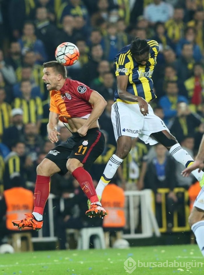 Fenerbahçe - Galatasaray derbisinden kareler