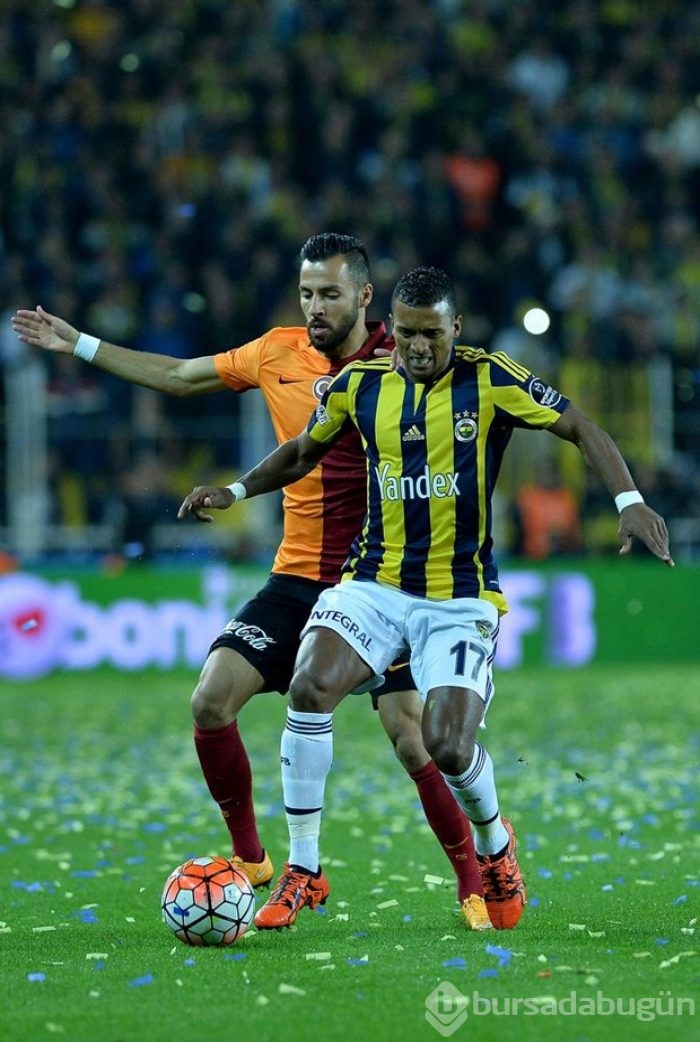 Fenerbahçe - Galatasaray derbisinden kareler