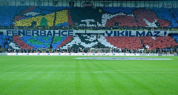 Fenerbahçe - Galatasaray derbisinden kareler