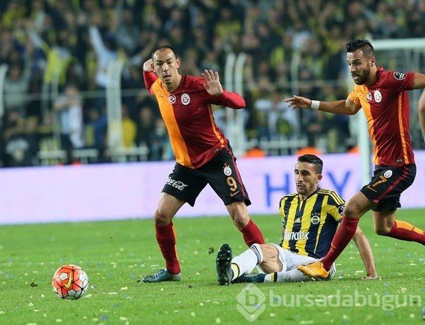 Fenerbahçe - Galatasaray derbisinden kareler