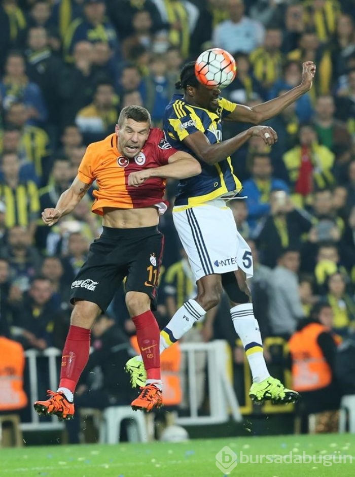 Fenerbahçe - Galatasaray derbisinden kareler