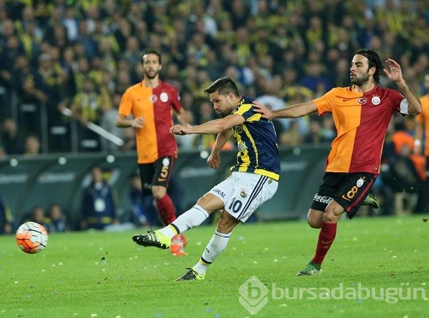 Fenerbahçe - Galatasaray derbisinden kareler