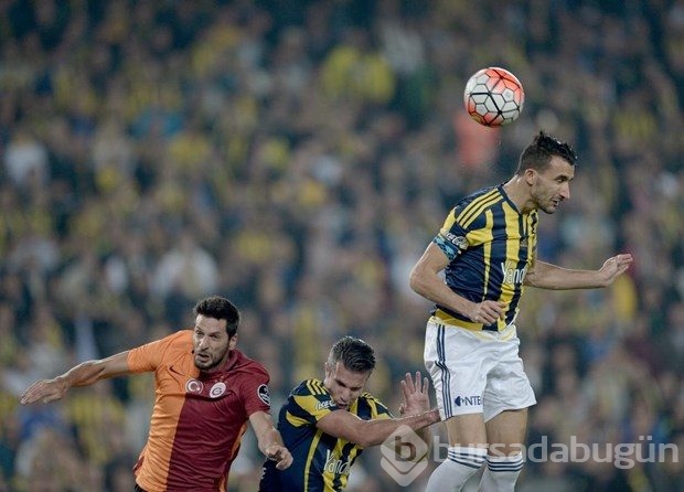 Fenerbahçe - Galatasaray derbisinden kareler