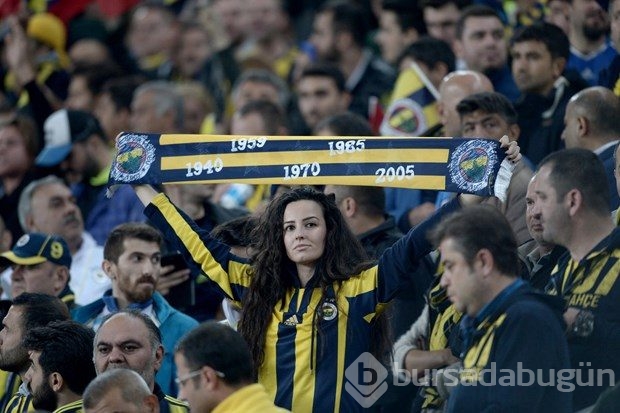 Fenerbahçe - Galatasaray derbisinden kareler