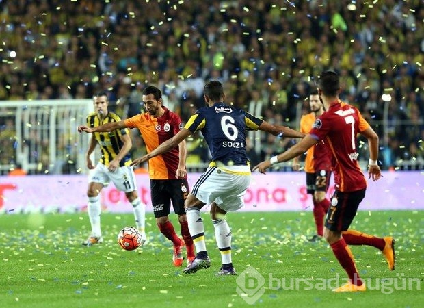 Fenerbahçe - Galatasaray derbisinden kareler