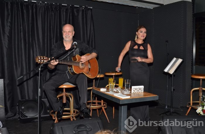 Bestelerin Efendisi Bülent Özdemir ve Hande Dönmez Sir Winston Brasserie'de...