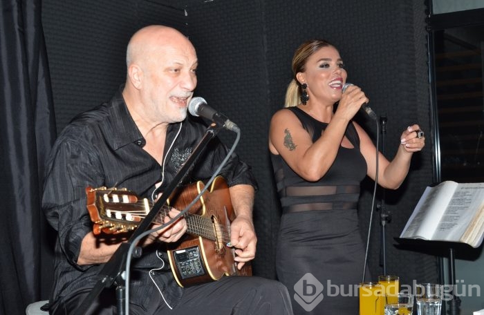 Bestelerin Efendisi Bülent Özdemir ve Hande Dönmez Sir Winston Brasserie'de...