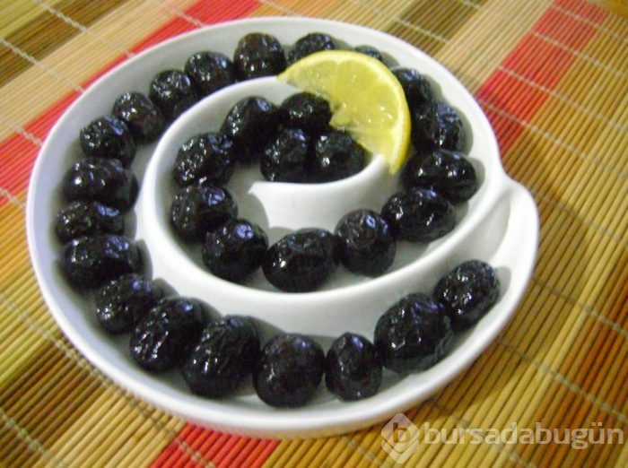 Zeytin çekirdeğini yutun!