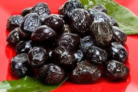 Zeytin çekirdeğini yutun!