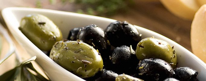 Zeytin çekirdeğini yutun!