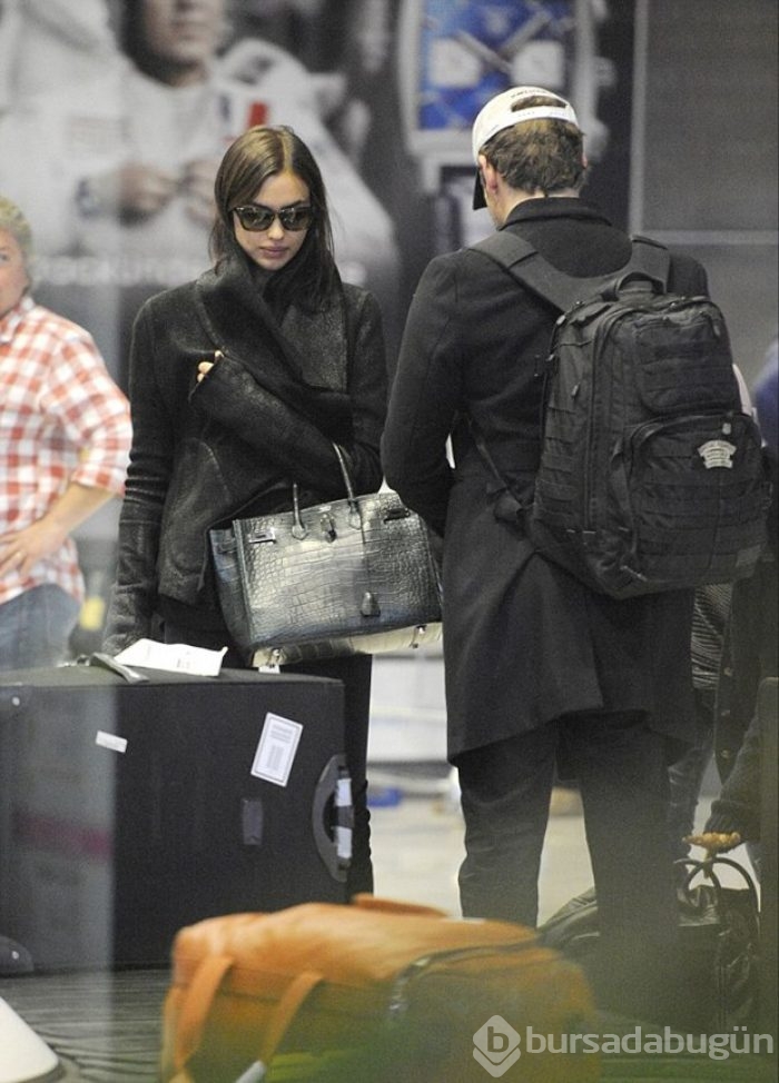 Bradley Cooper ve Irina Shayk Paris tatili öncesi kameralara yakalandı