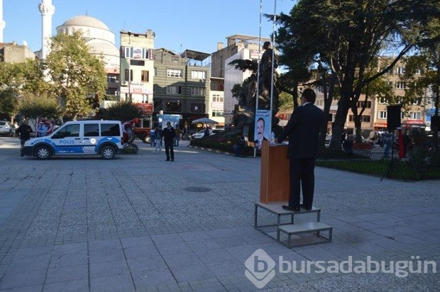 Bağımsız aday bu kez 6 kişi ile en kalabalık mitingini yaptı