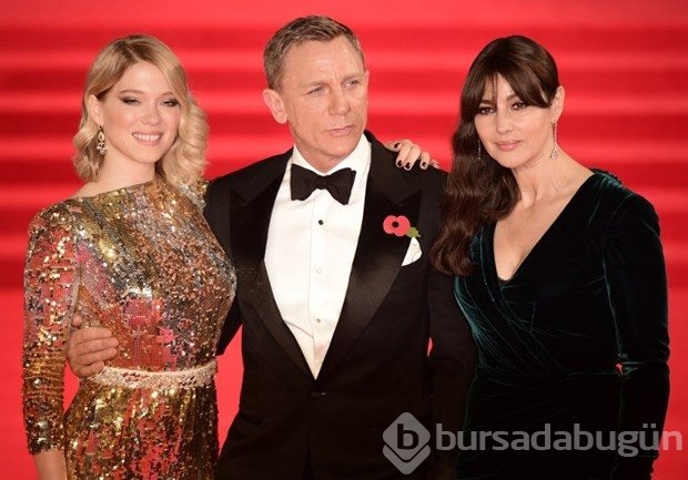 Ünlüler "James Bond" için kırmızı halıda