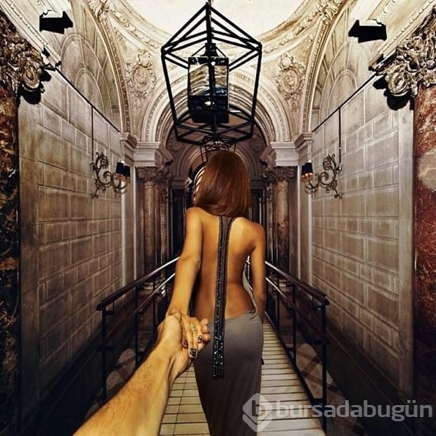 Sevgilisini her yerde takip eden fotoğrafçı