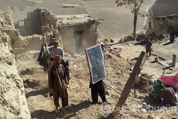 Afganistan ve Pakistan'daki depremde ölü sayısı yükseliyor