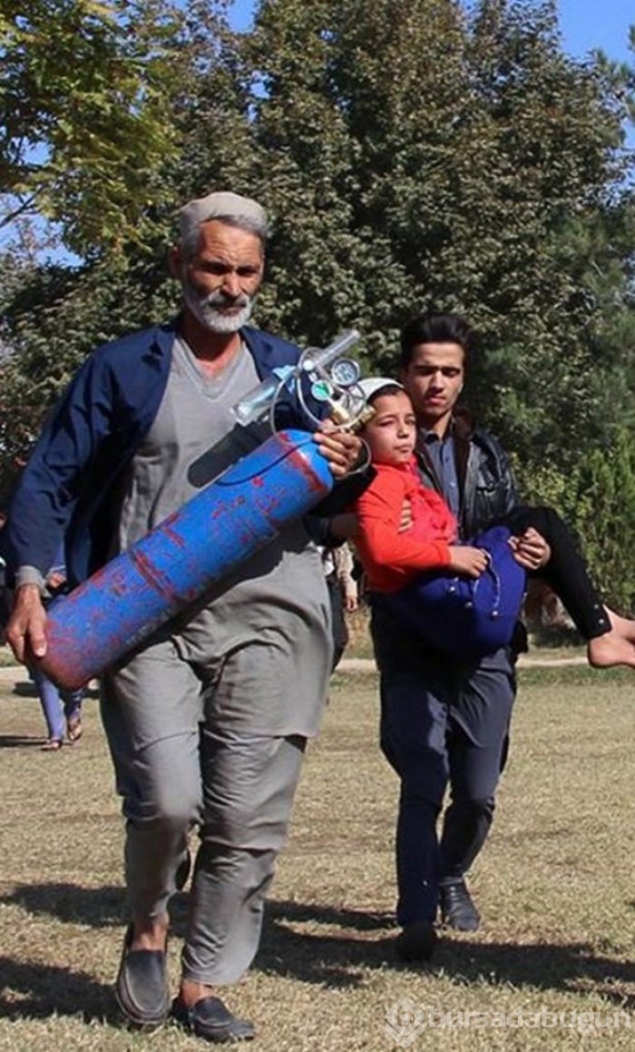 Afganistan ve Pakistan'daki depremde ölü sayısı yükseliyor