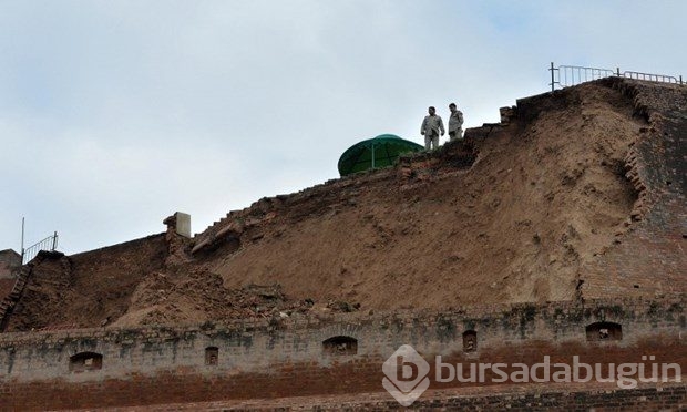 Afganistan ve Pakistan'daki depremde ölü sayısı yükseliyor