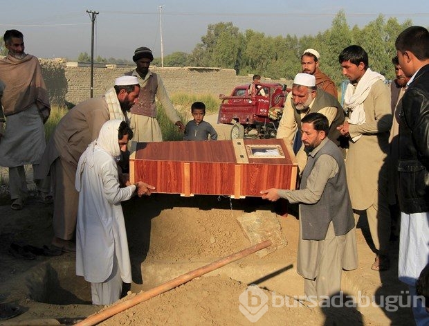 Afganistan ve Pakistan'daki depremde ölü sayısı yükseliyor