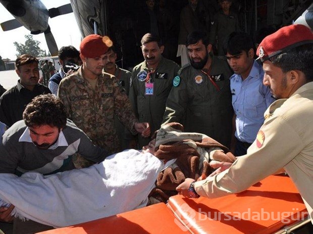 Afganistan ve Pakistan'daki depremde ölü sayısı yükseliyor