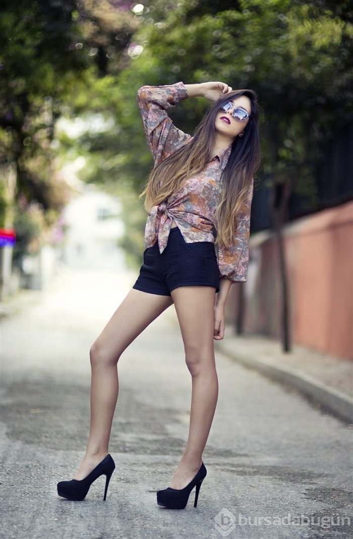 Neslişah Akray'dan Top Model of Turkey için özel pozlar...
