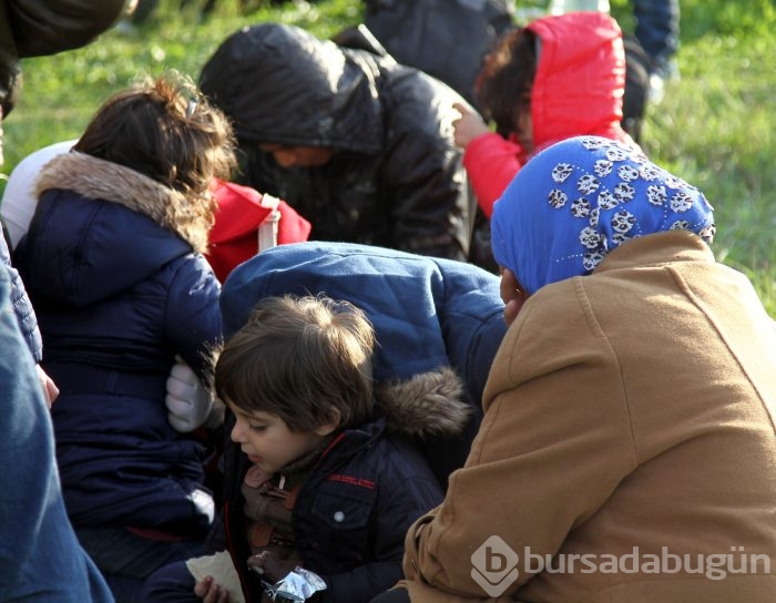 İki otobüs dolusu Suriyeliyi Yunanistan diye Bursa'da bıraktılar 
