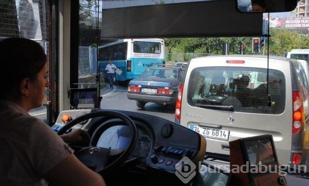 Böyle TIR şoförü gördünüz mü?	
