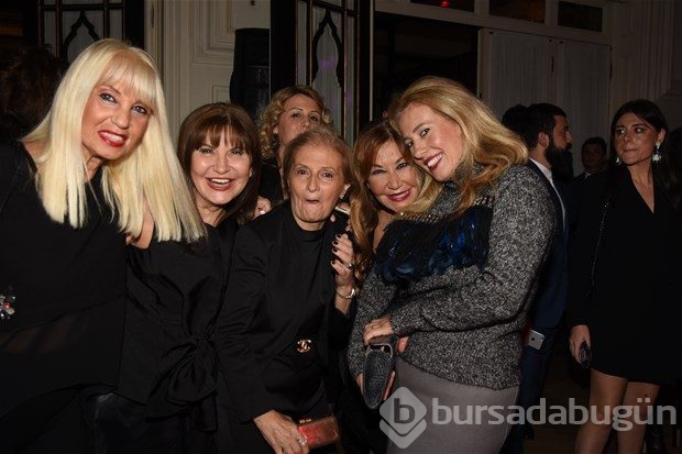 Burcu Esmersoy yine nefes kesti!