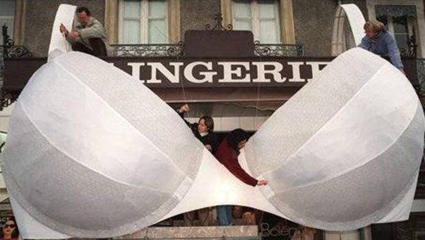 Küçük göğüslü olmanın 14 avantajı