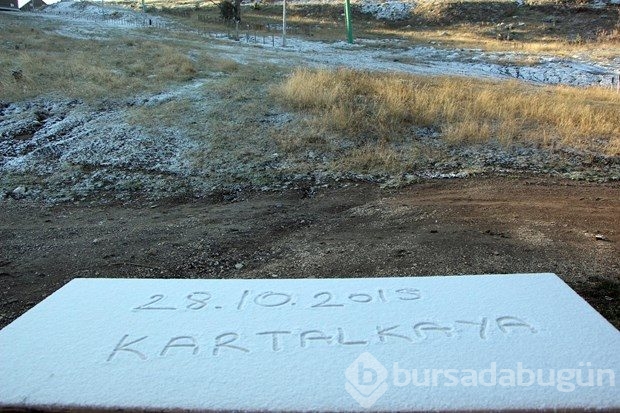 Kartalkaya'ya mevsimin ilk karı yağdı