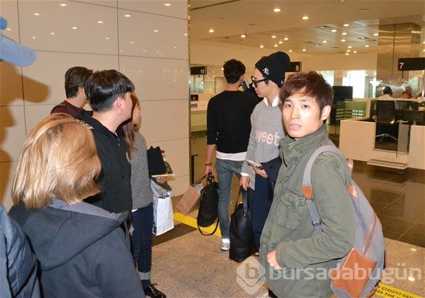 İstanbul'da CNBLUE izdihamı