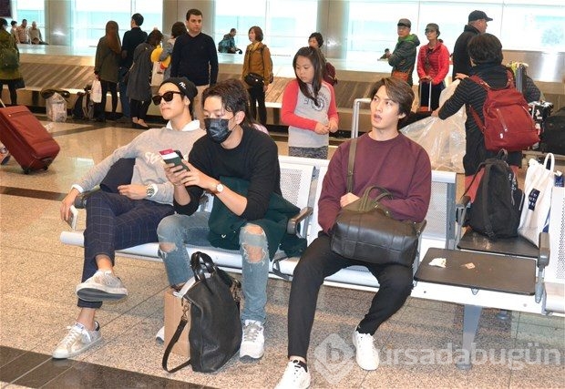 İstanbul'da CNBLUE izdihamı