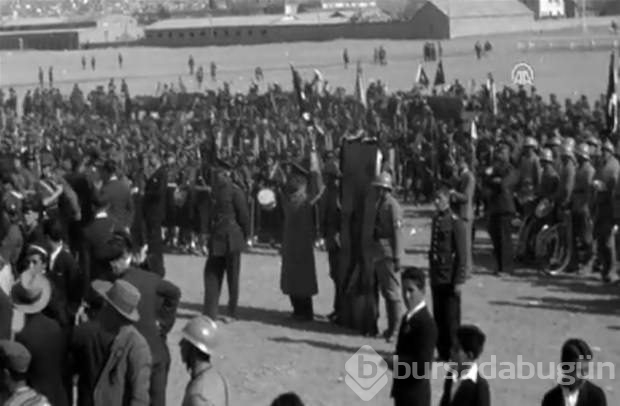 Cumhuriyetin 10. yılı kutlamaları ilk kez yayınlandı