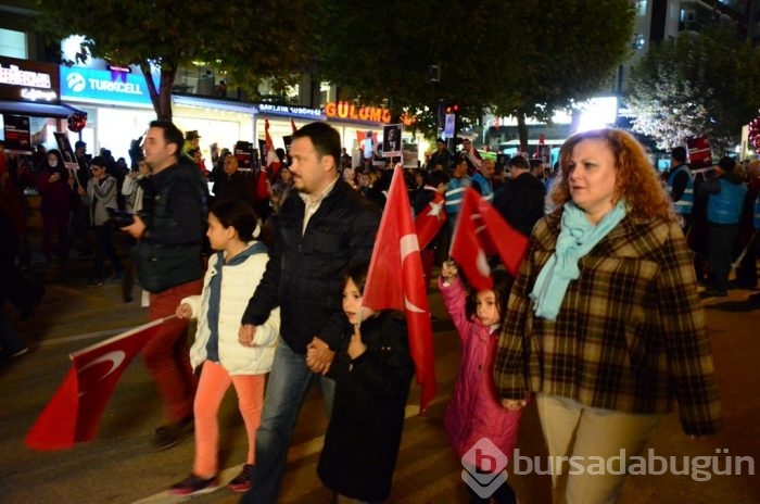 Binlerce Bursalı Nilüfer'de &#8234;'Cumhuriyet Benim'&#8236; dedi!