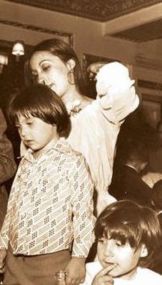 Ünlülerin aile albümü