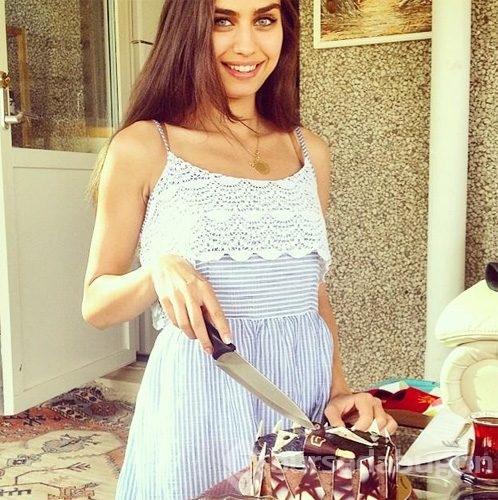 Ünlülerin aile albümü