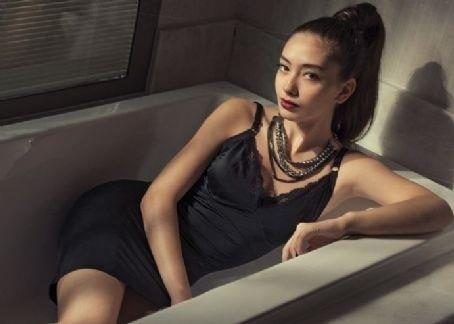 Neslihan Atagül'ün resim yeteneği ortaya çıktı