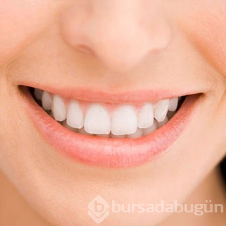 Diş eti kanaması neden olur?