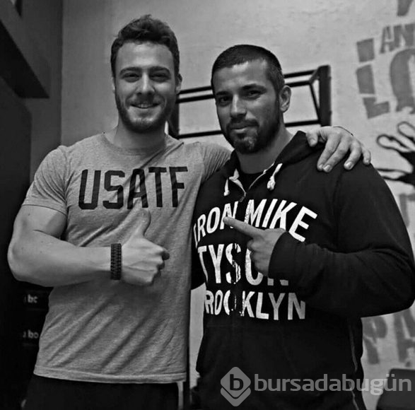 Kerem Bürsin yeni rolüne böyle hazırlanıyor!